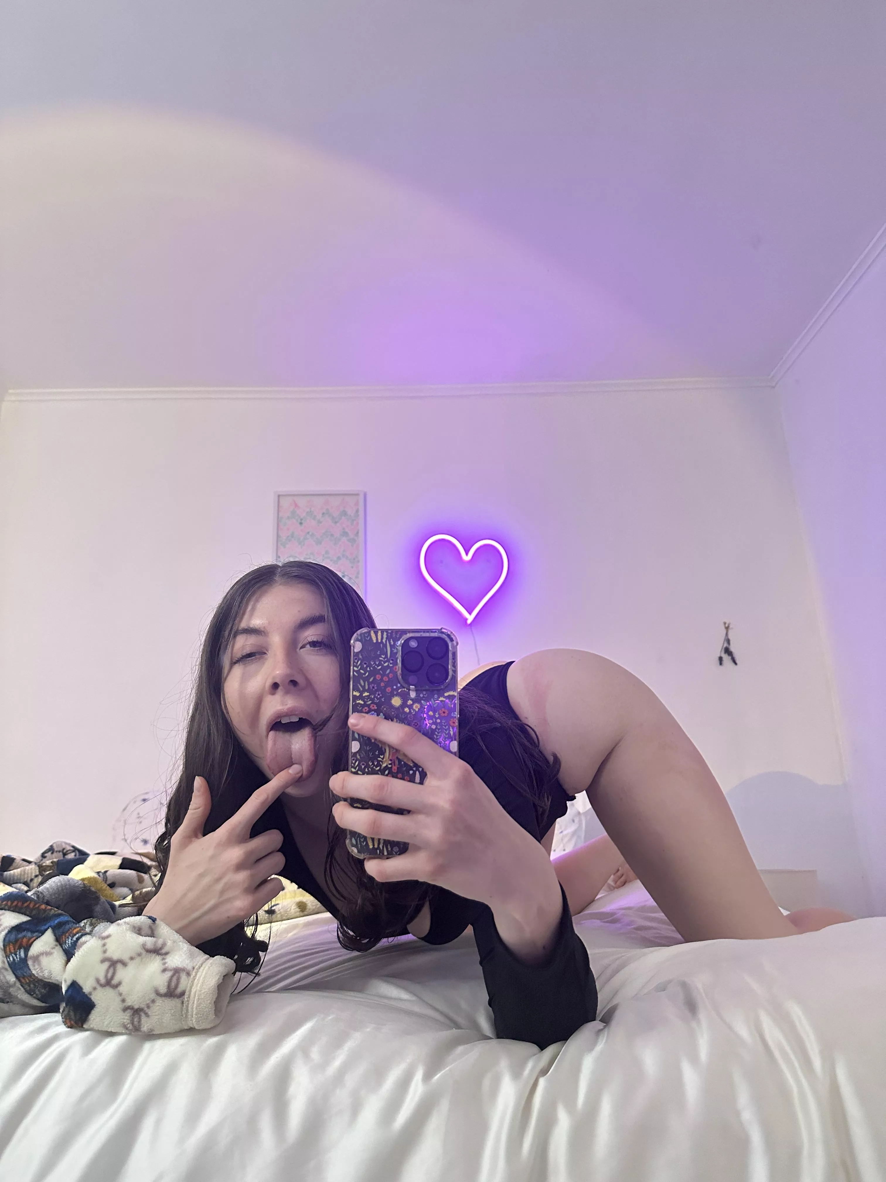 Thirsty for some spanking posted by Whole_Inside_7577