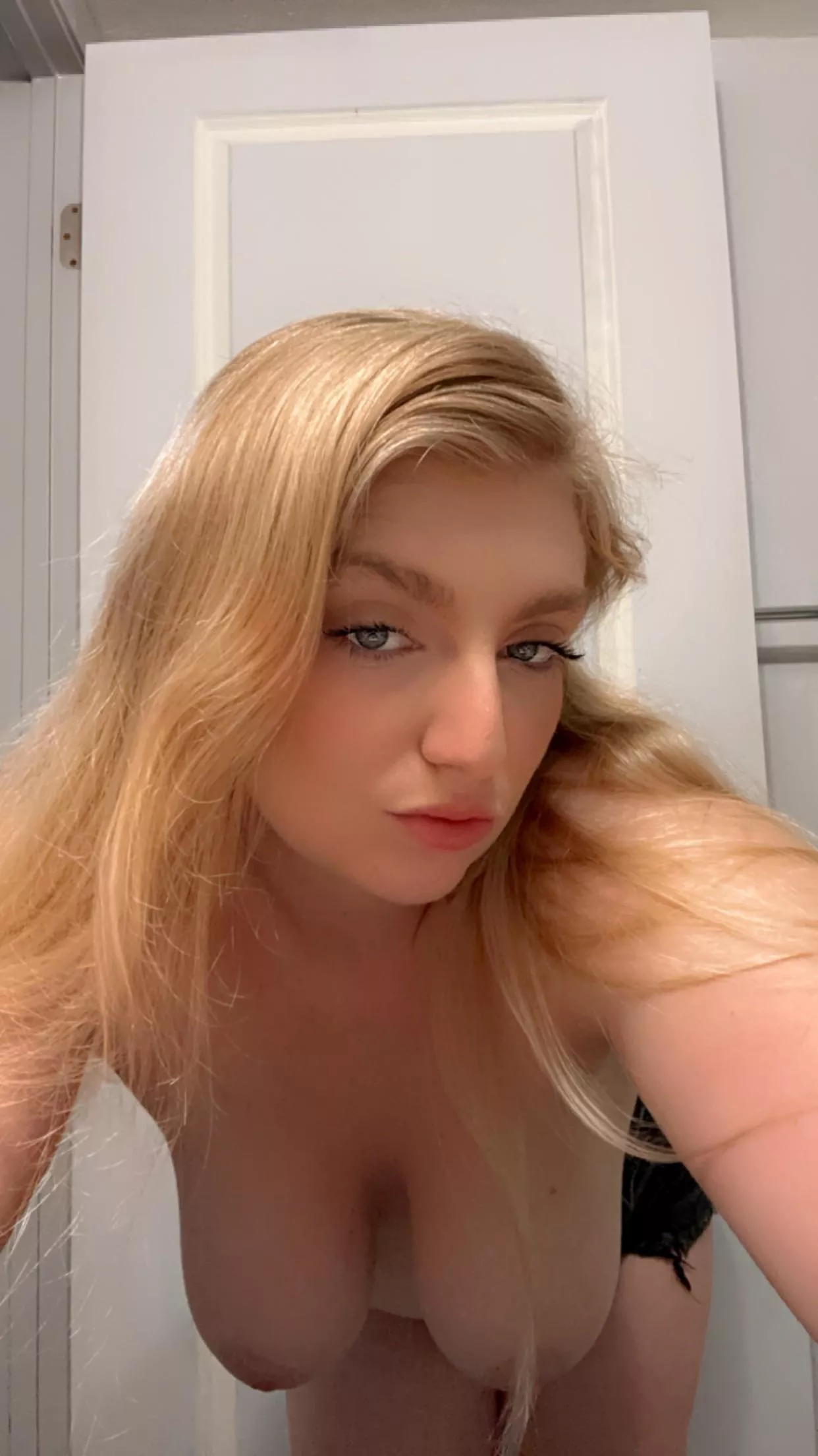 u like what u see? posted by thelilblondie