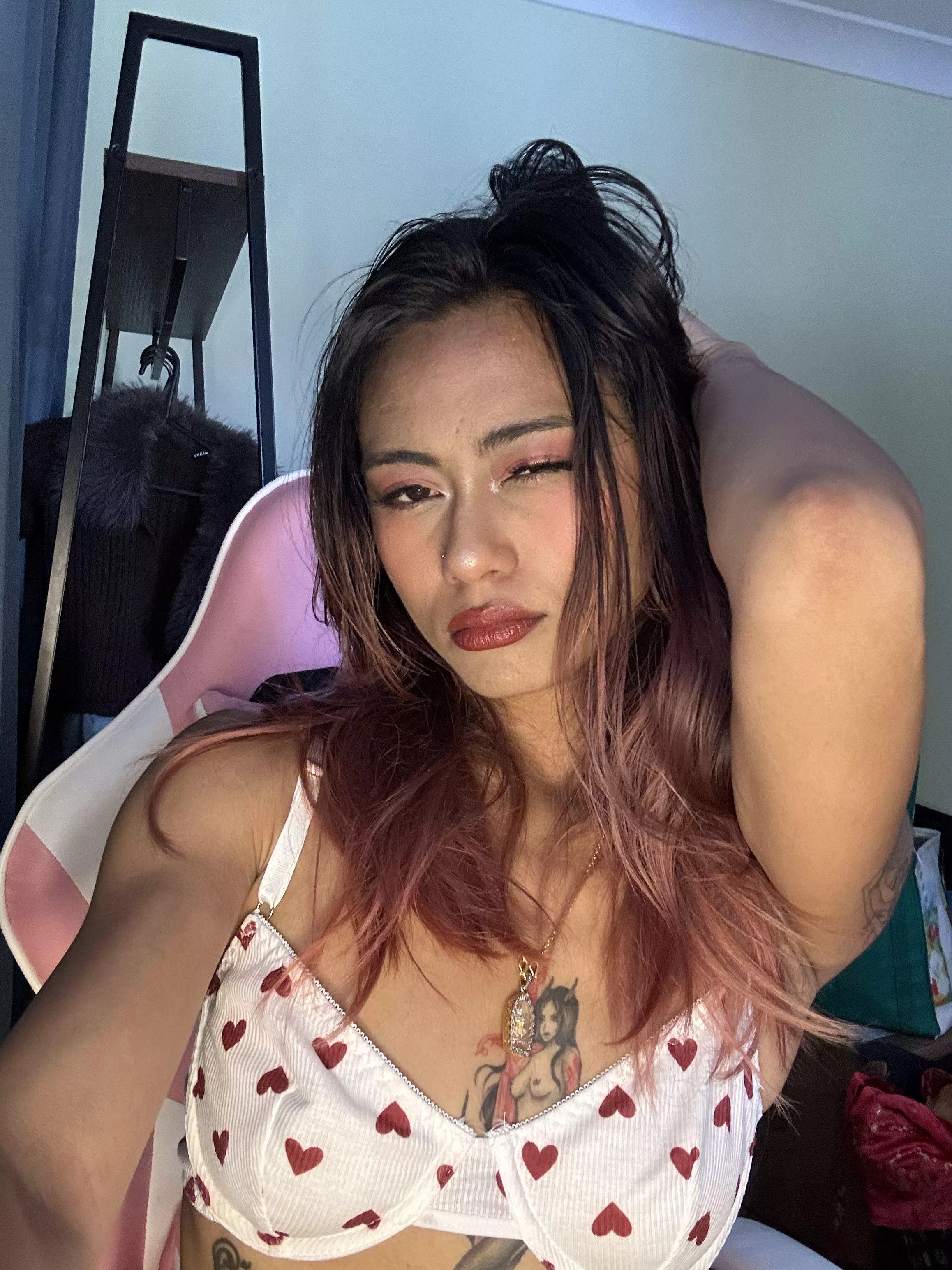 What do you think of my naturally small tits? posted by sijadupetzg