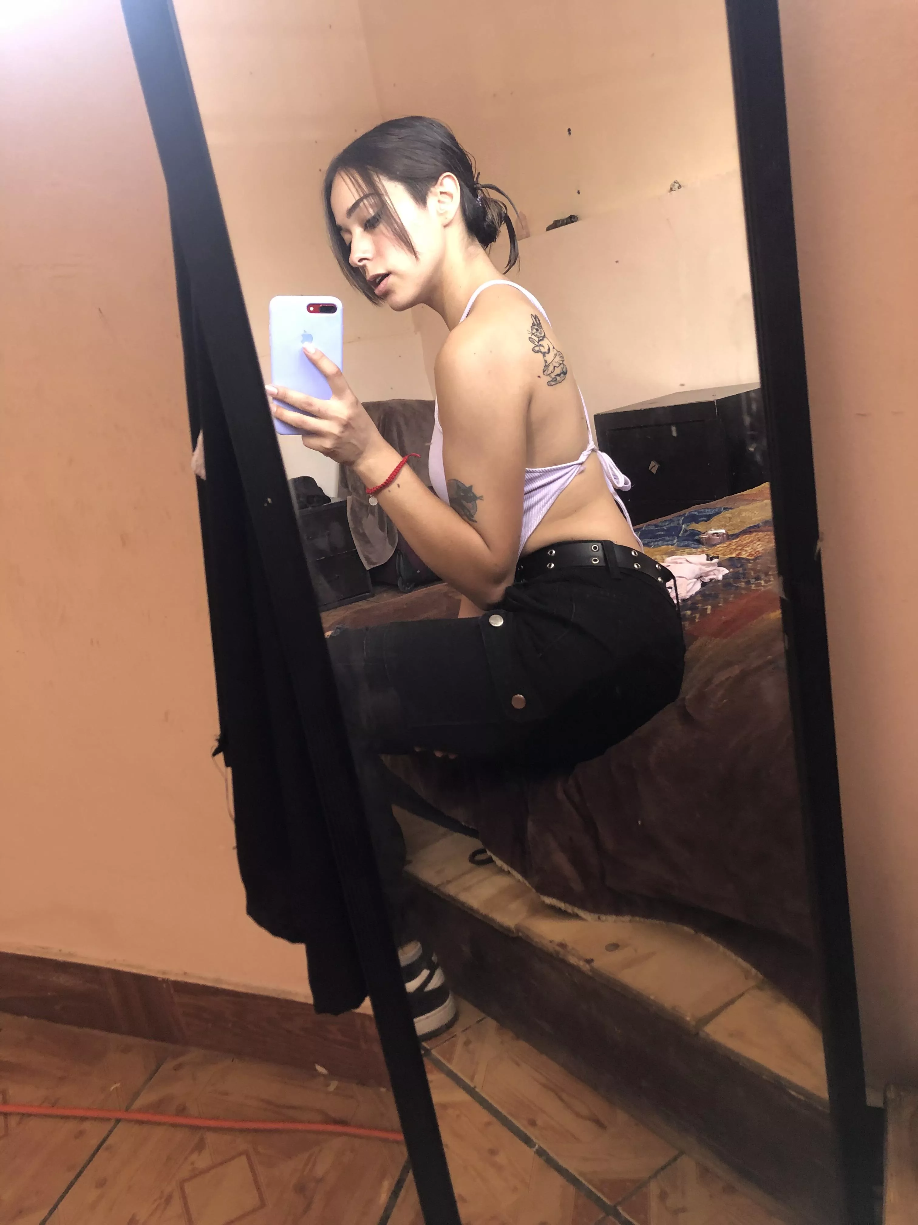 Will i look more sexy in my selfies if i get my back covered with tattoos posted by CddaomonRs