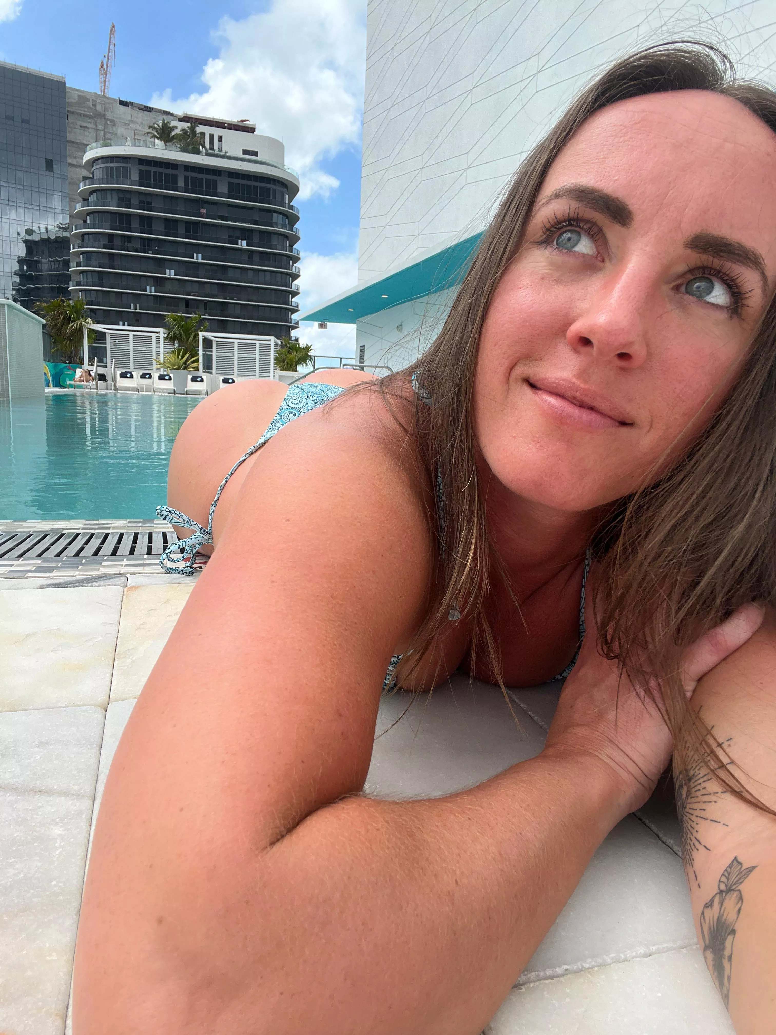 always letting my cheeks out hehe posted by lisaaalove