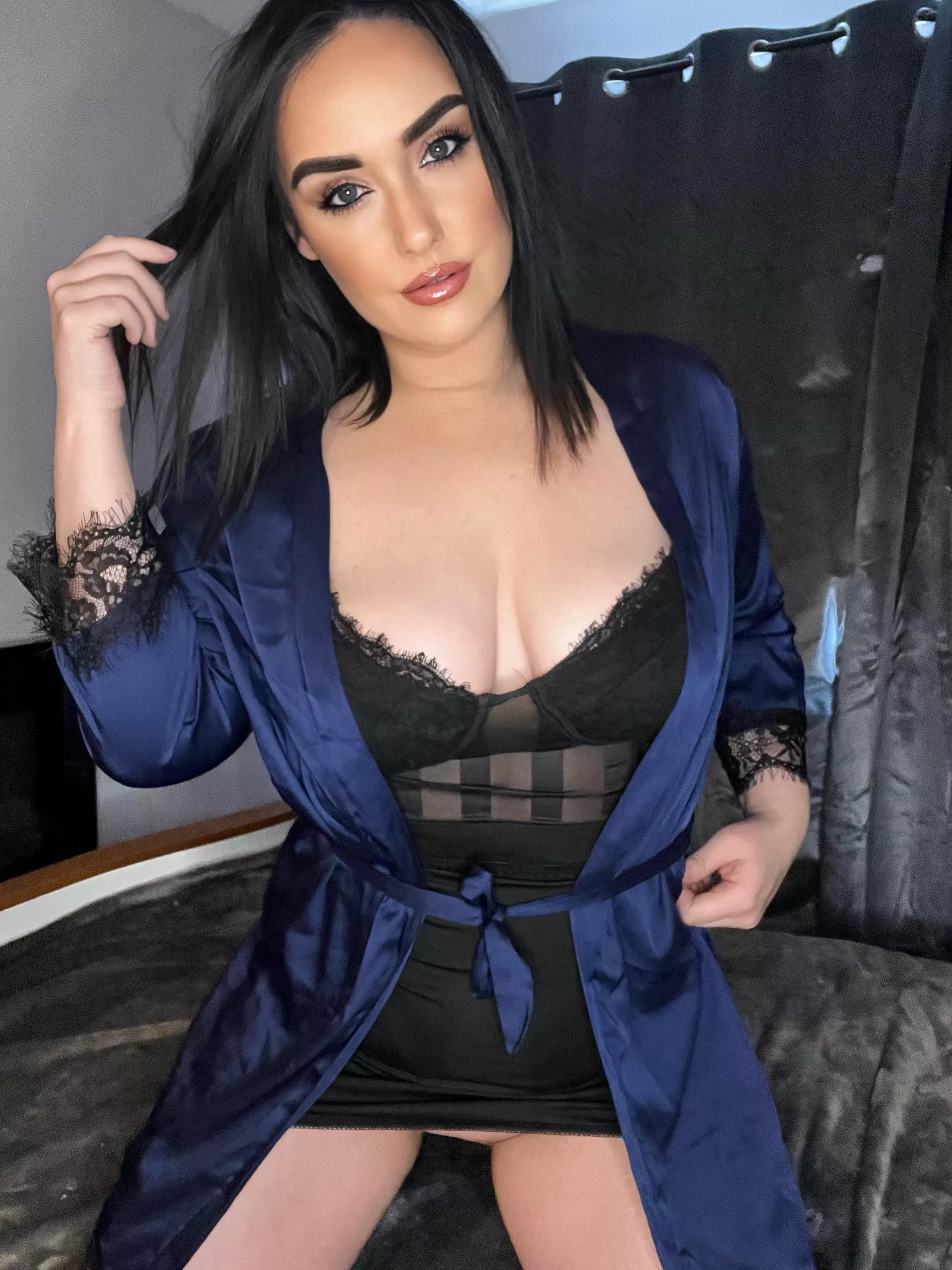 Back to the dark side, I feel a lot more me again posted by xLauraAnnx