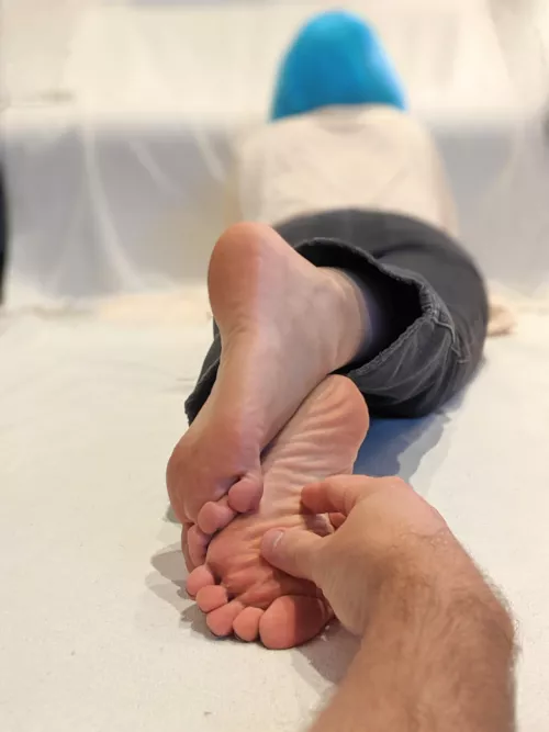 Do you like my crinkled soles? by aussiearches