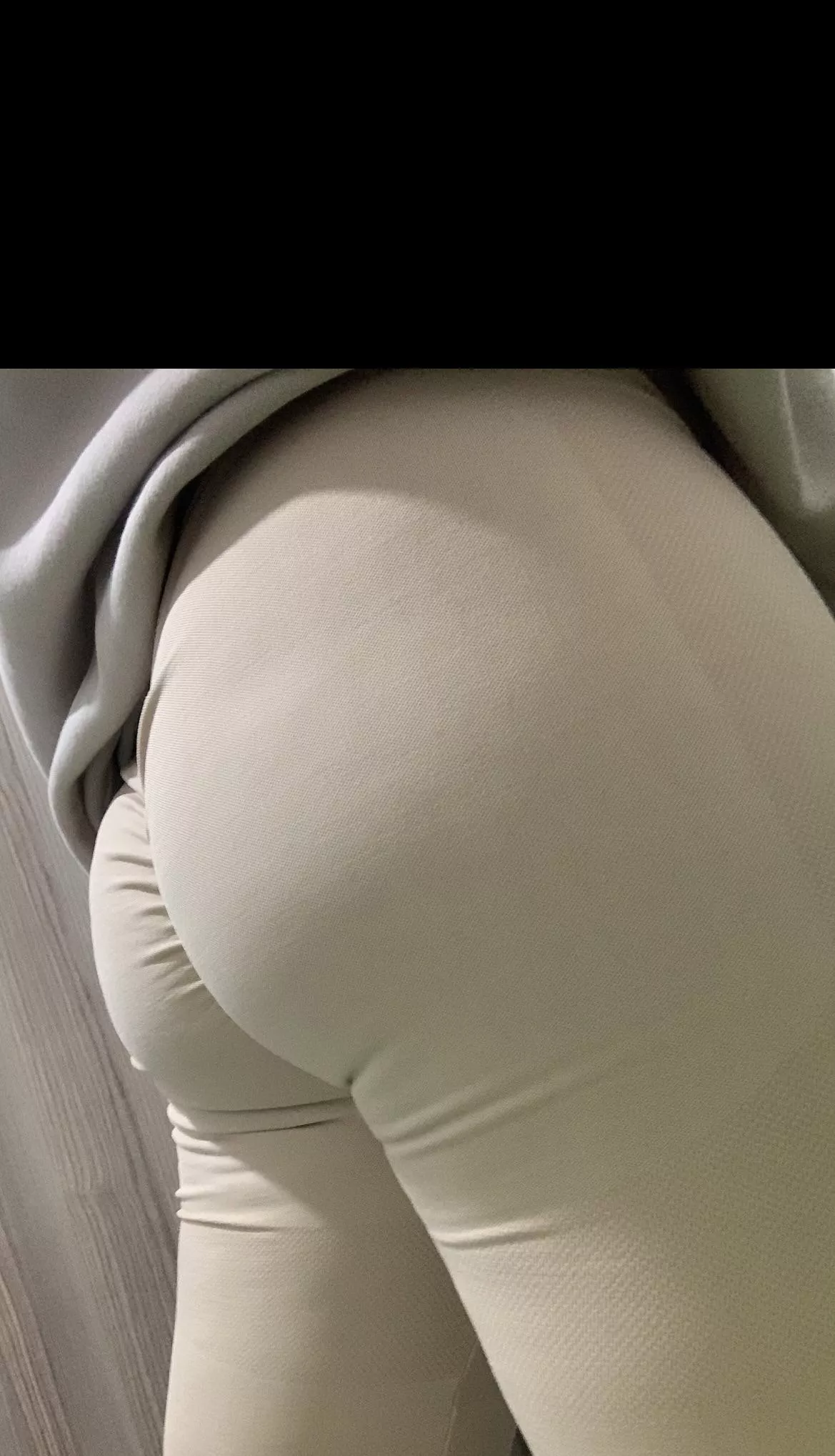 Does those legging fit me?😉 posted by AdConscious9651