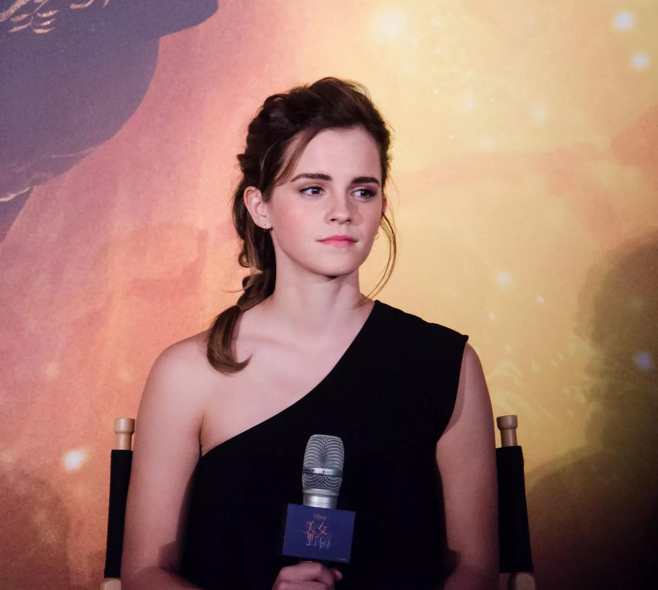 Emma Watson posted by oblique_shockwave