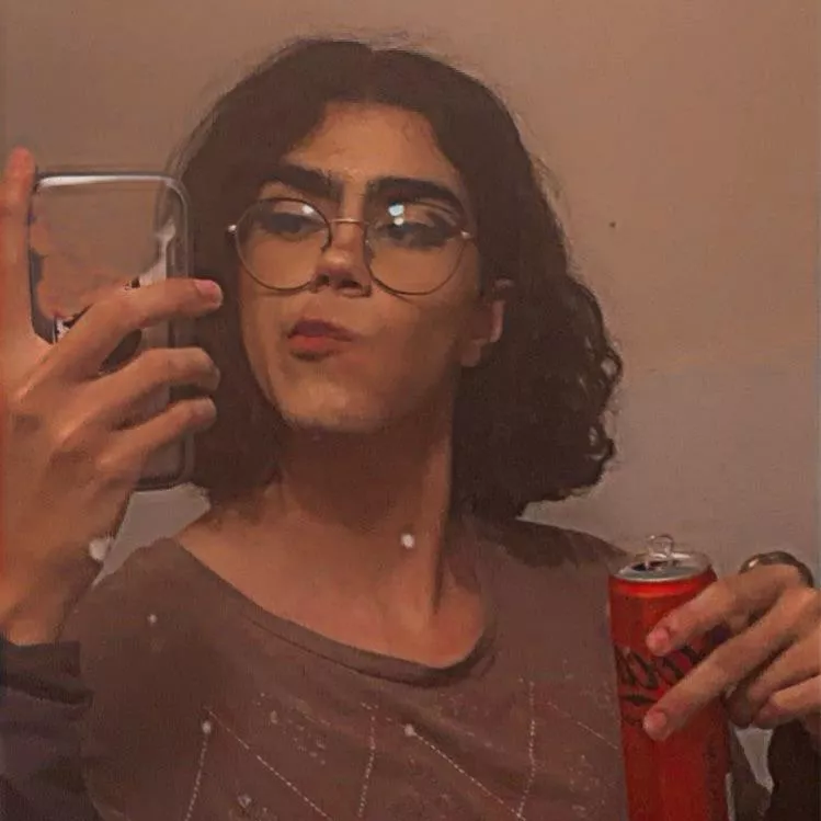 first time trying makeup! posted by WillingnessNo1993