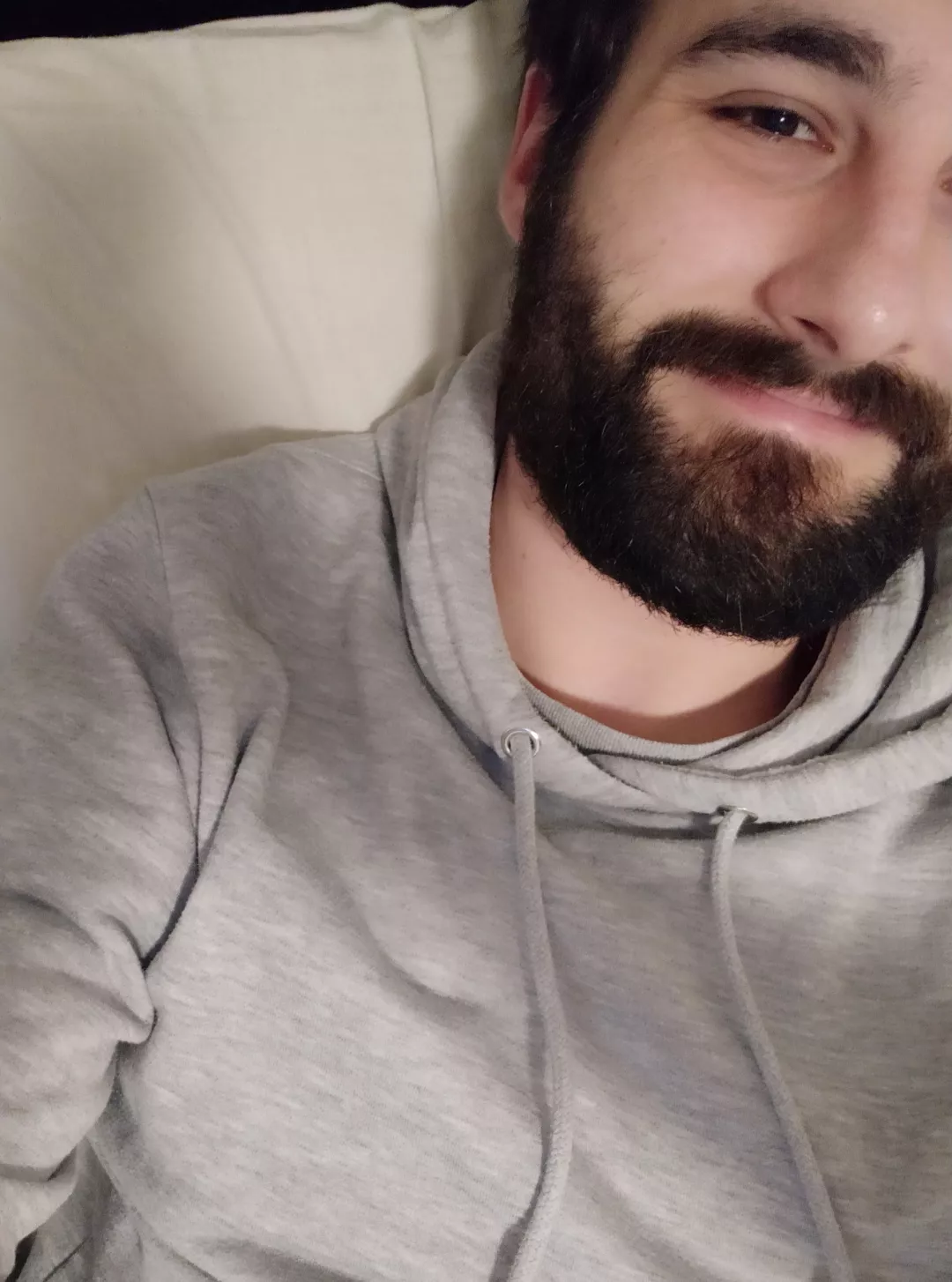 Hey, anyone like to chat?  posted by Eartling2023