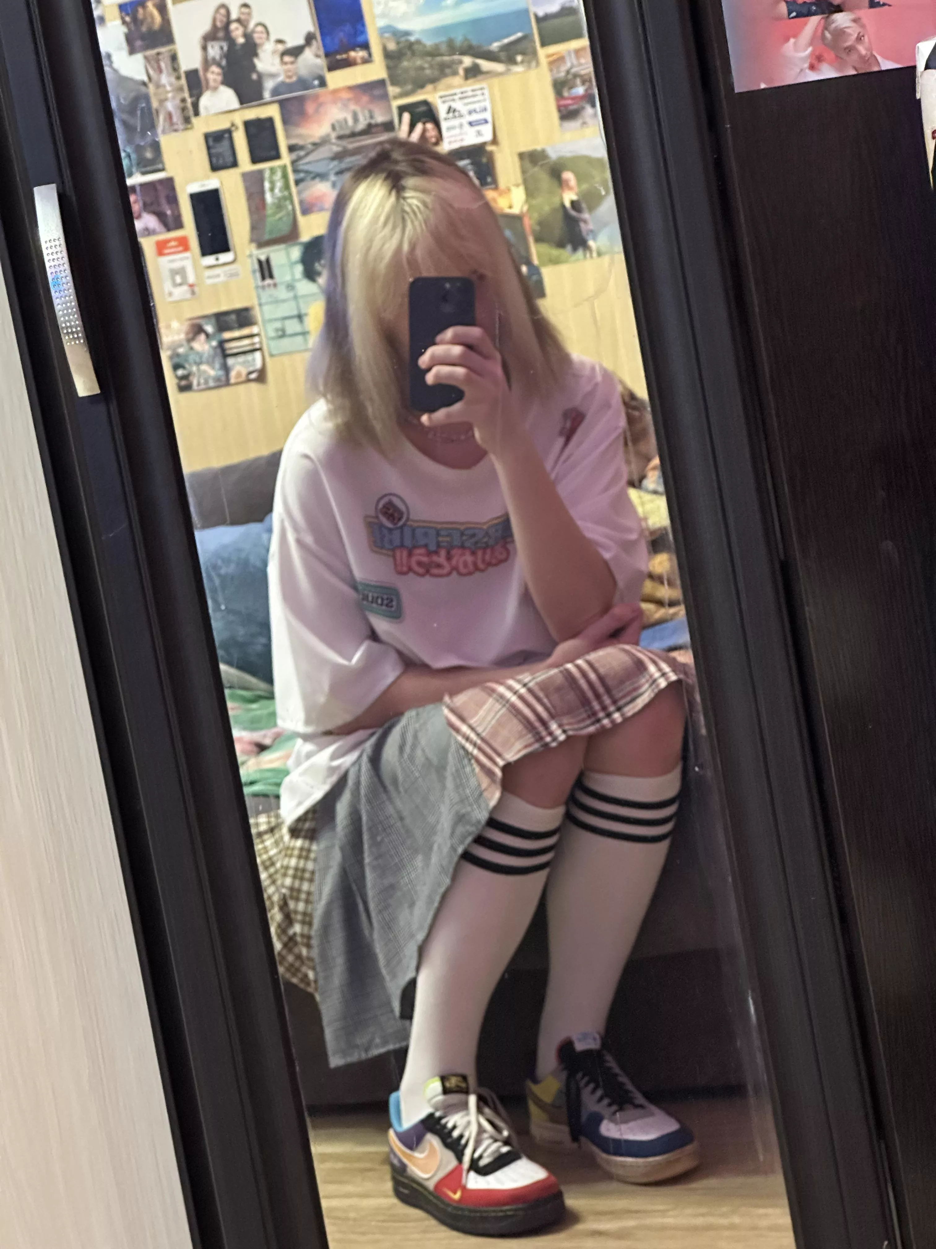 Hi🤗🩷 posted by XxXiaomiXxX