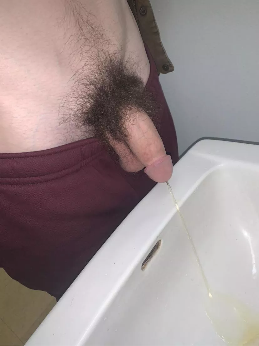 I almost rarely use the sink for just washing my hands🤭 posted by slytherinwizard