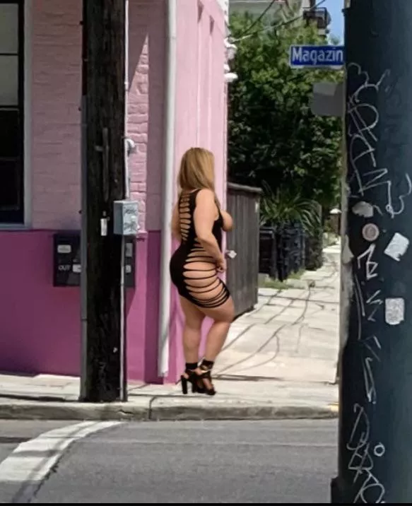 I was hanging out in New Orleans but didn’t get any beads.   posted by thiccgirl40