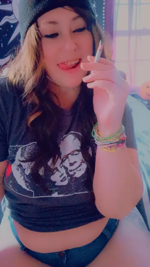 I'm always a good time, especially with a ciggy  by Milfsnax