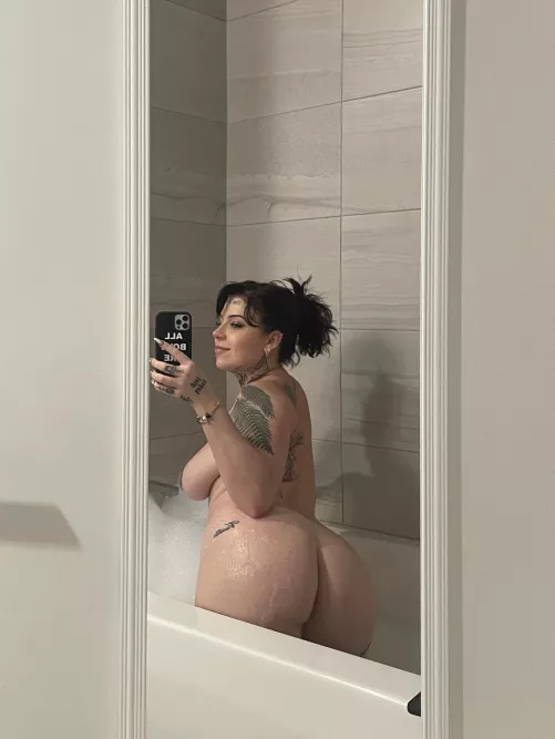 join me in the bath by lildemonwaifu