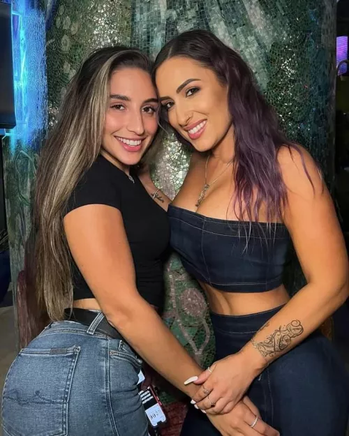 Left or right by Chaturbater1