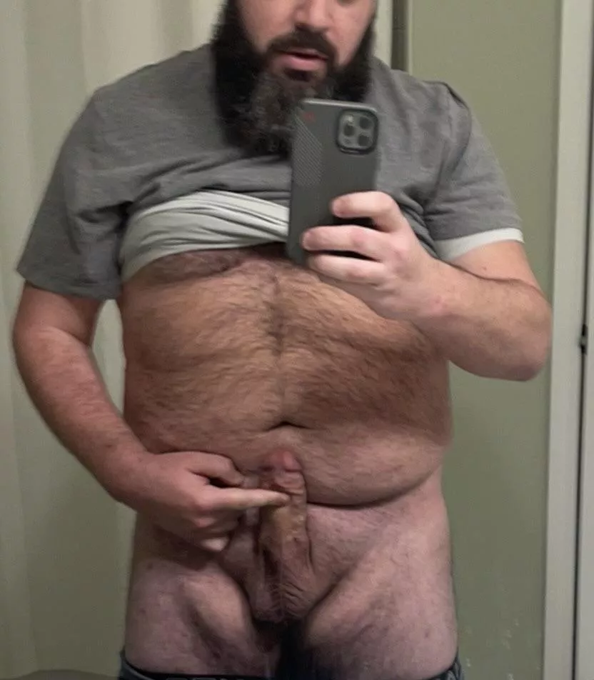 Lick the whole shaft posted by NCYank23