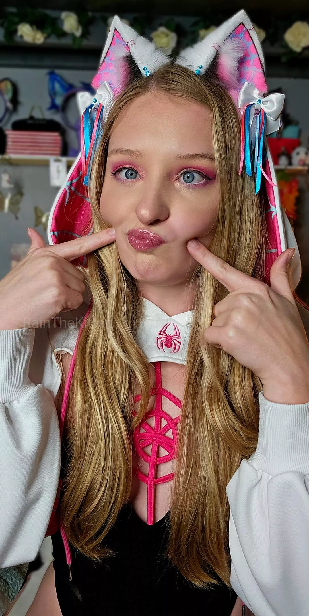 Master will you be silly with me? posted by rain18390