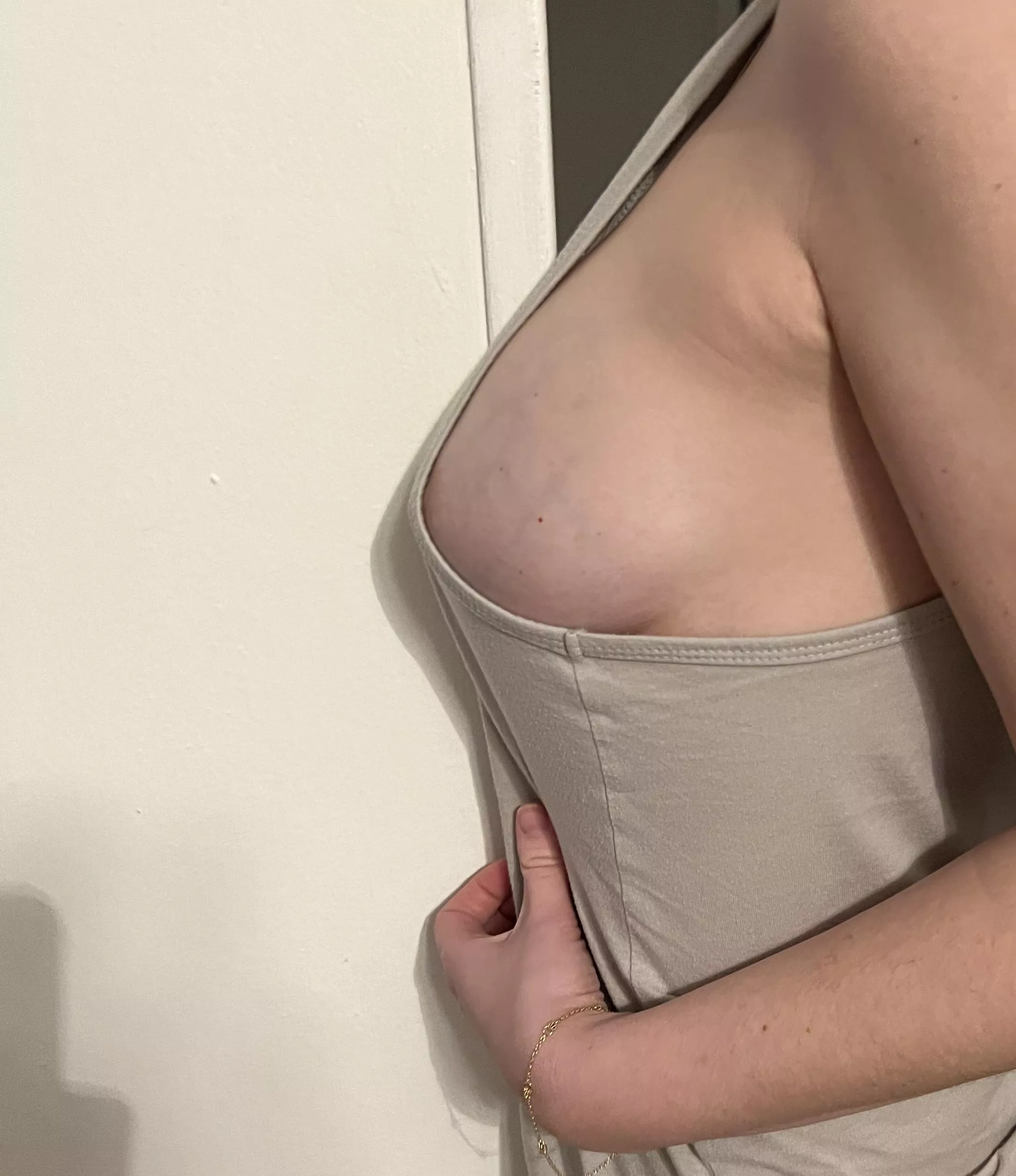 my tank top isnt doing a good job posted by daisypetalsgw