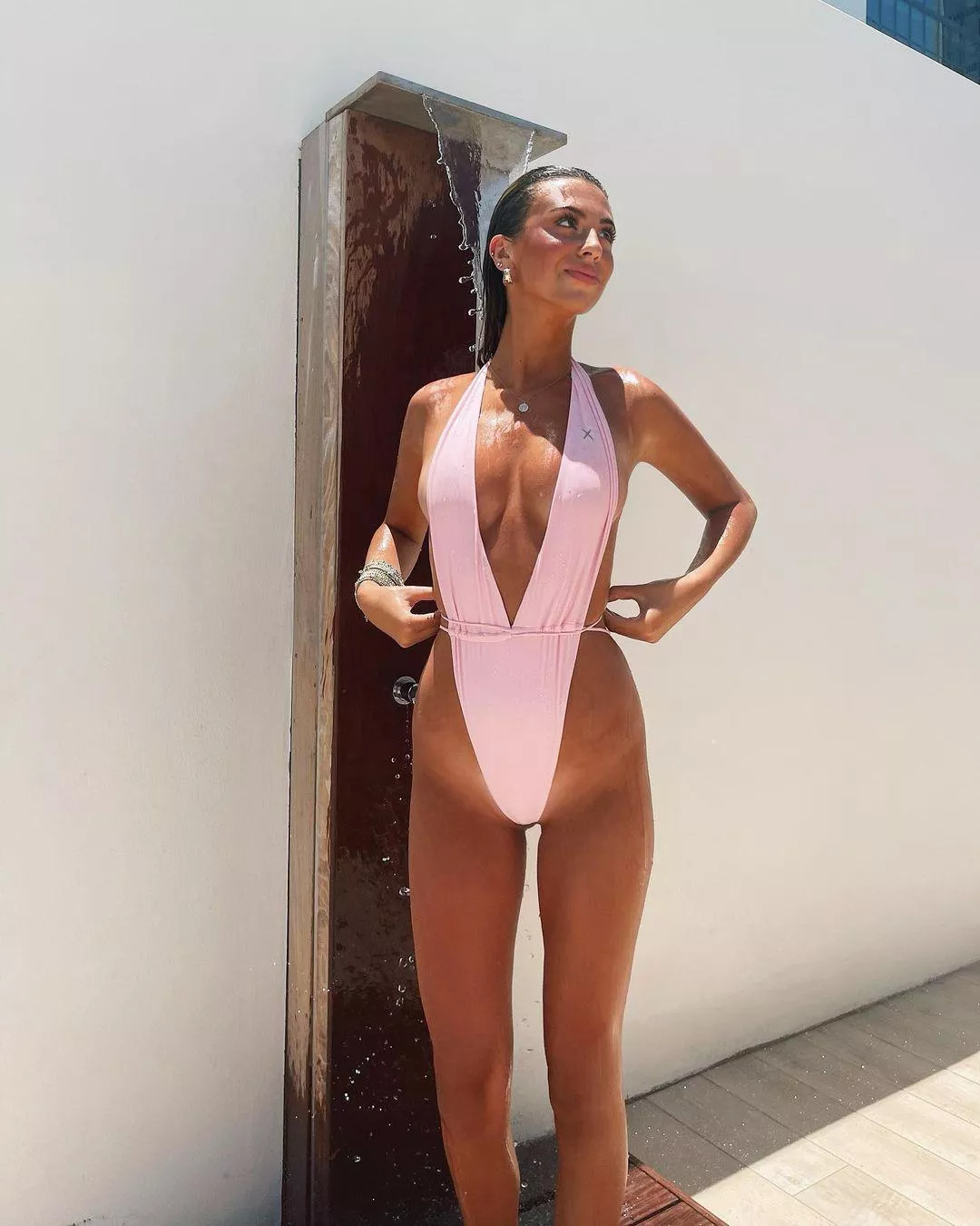 Outdoor shower posted by AnotherBeer26