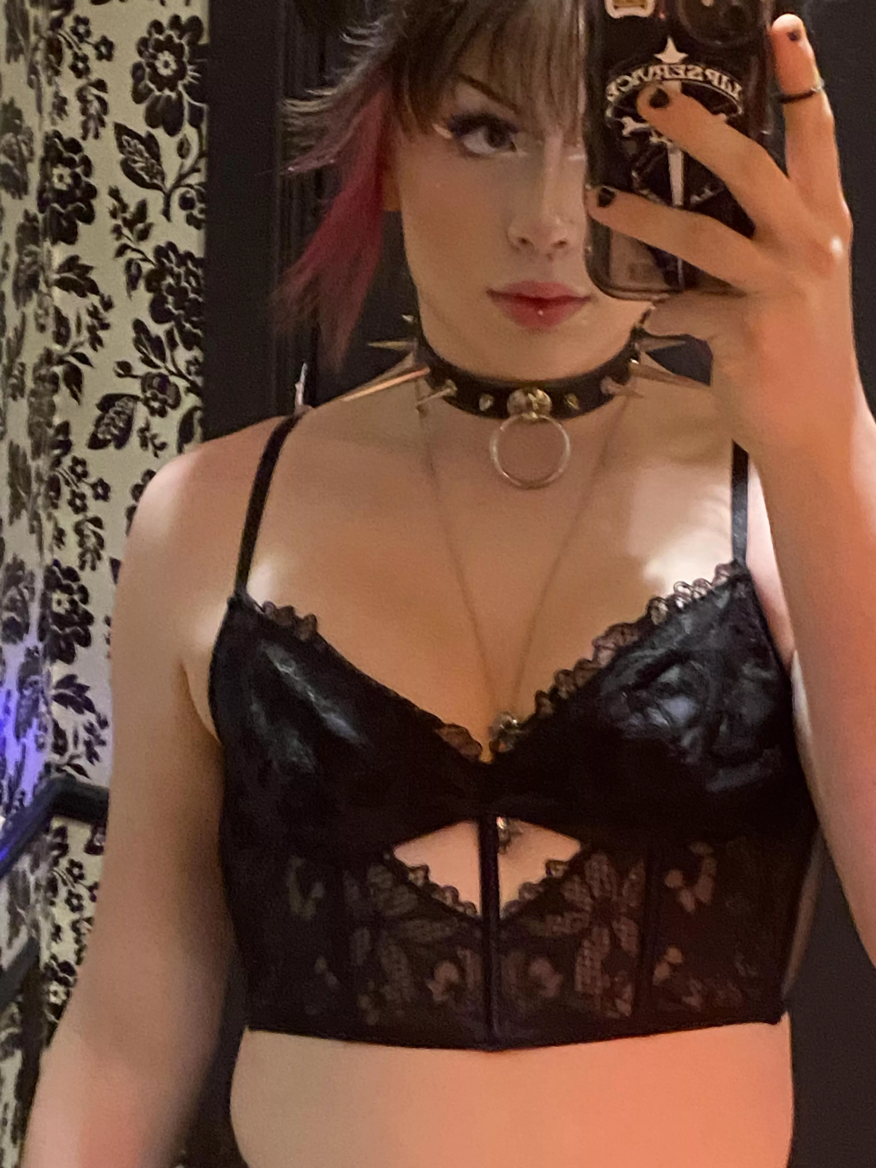 T girl 20🇨🇦 posted by Dear_Business1578