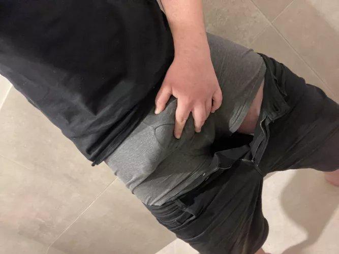 Wants out by Few-Palpitation503