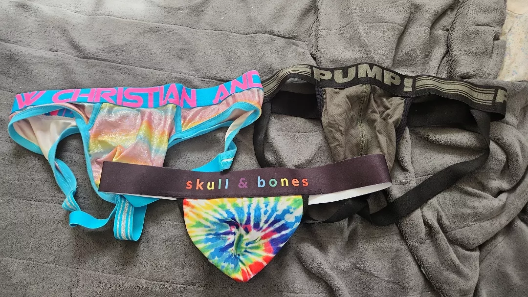 What should I wear to work? posted by SexxyRican81