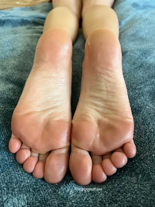 What would you do with my oiled soles? 🤤 by myposedtoes