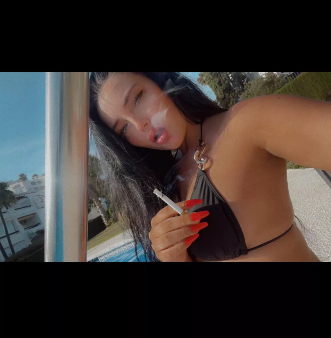 What’s your preferred brand to smoke? Mine is malboro red  posted by chelsieminx