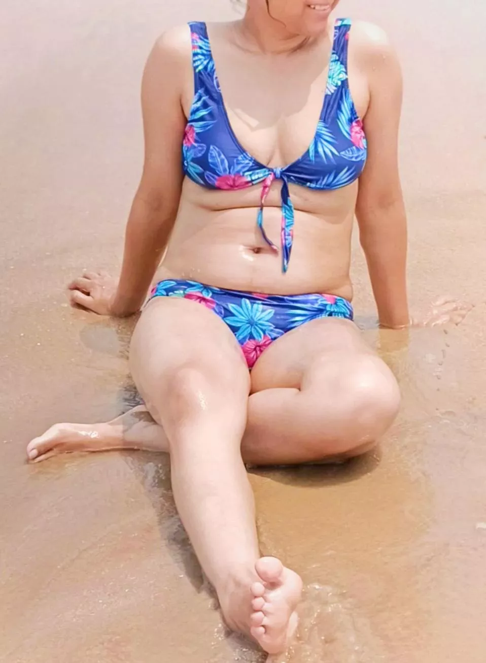 wifey loves to showoff. posted by Saturdayagain6668