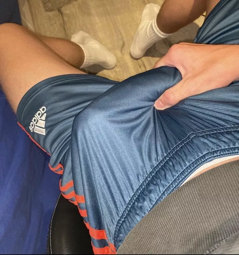 you wanna see what’s inside right? posted by SluweJG