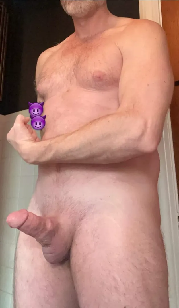 Are you into thick dads? by IndianaGrey_HornyDad