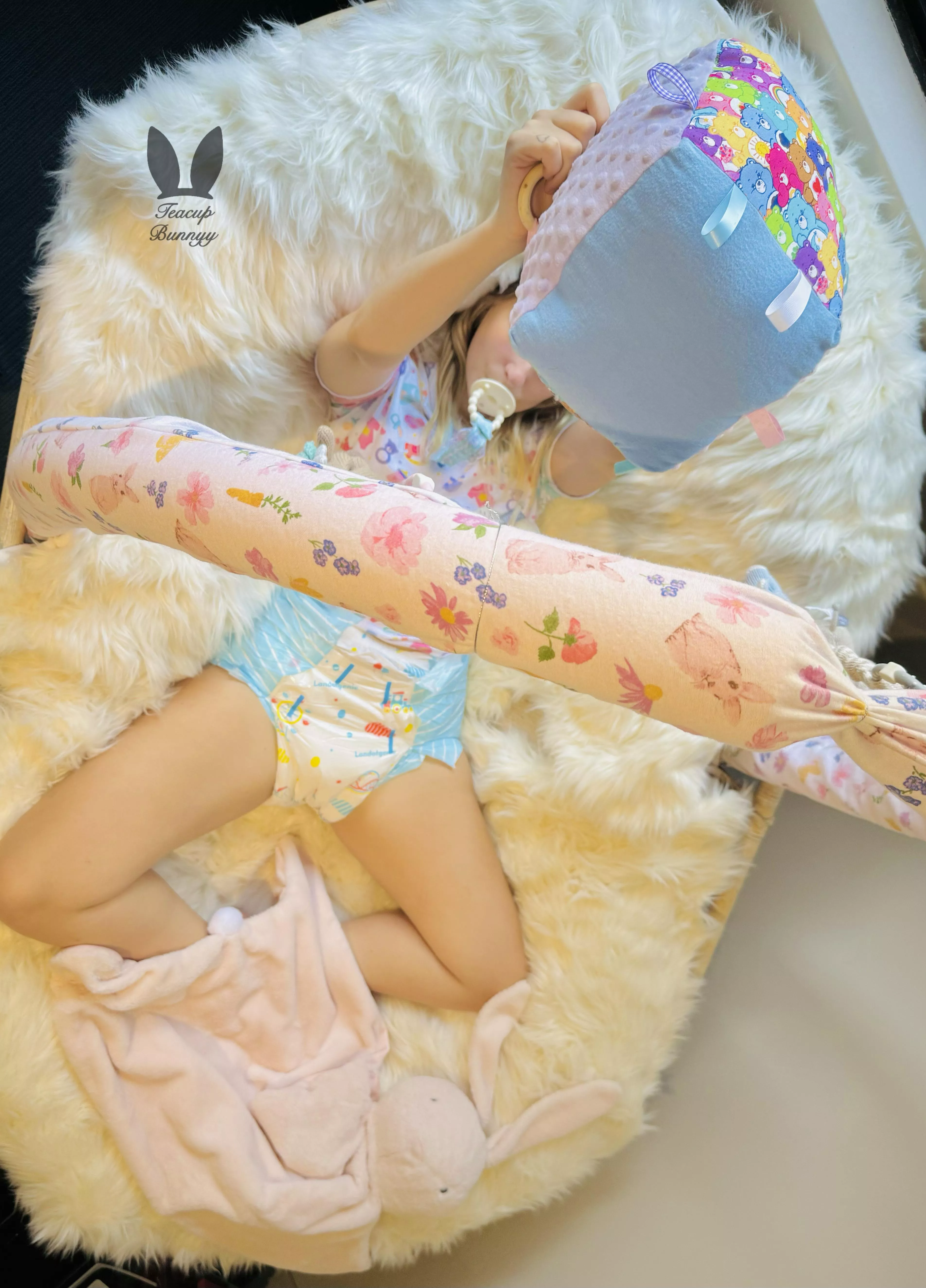 Dada’s soft little baby 🍼 posted by teacupbunnyy