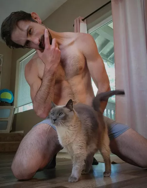 Ditzy protecting my chastity & virtue. 😅 by IncognitoDebauchery