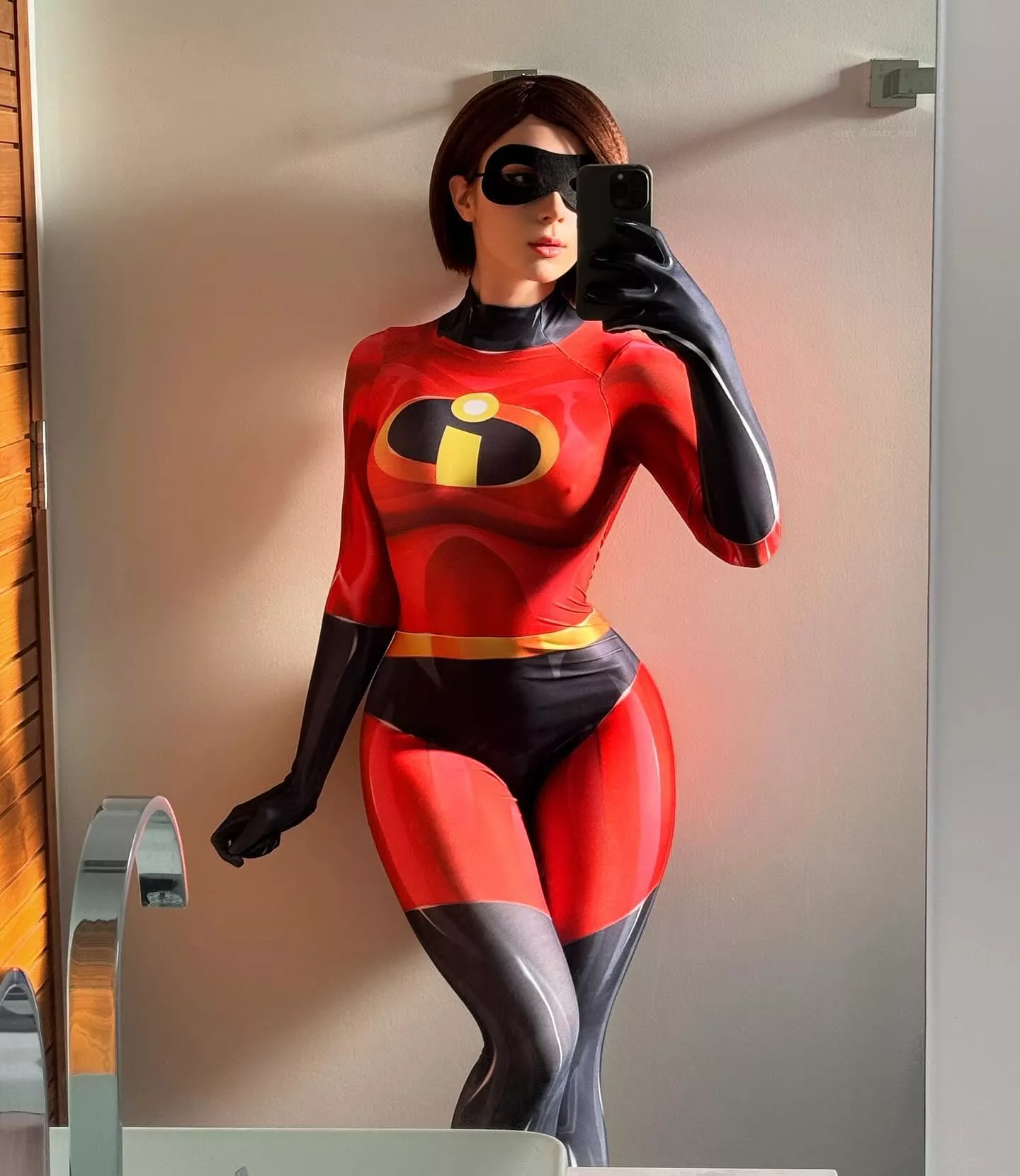 Elastigirl by Sweetie Fox  posted by NinjaZombie2