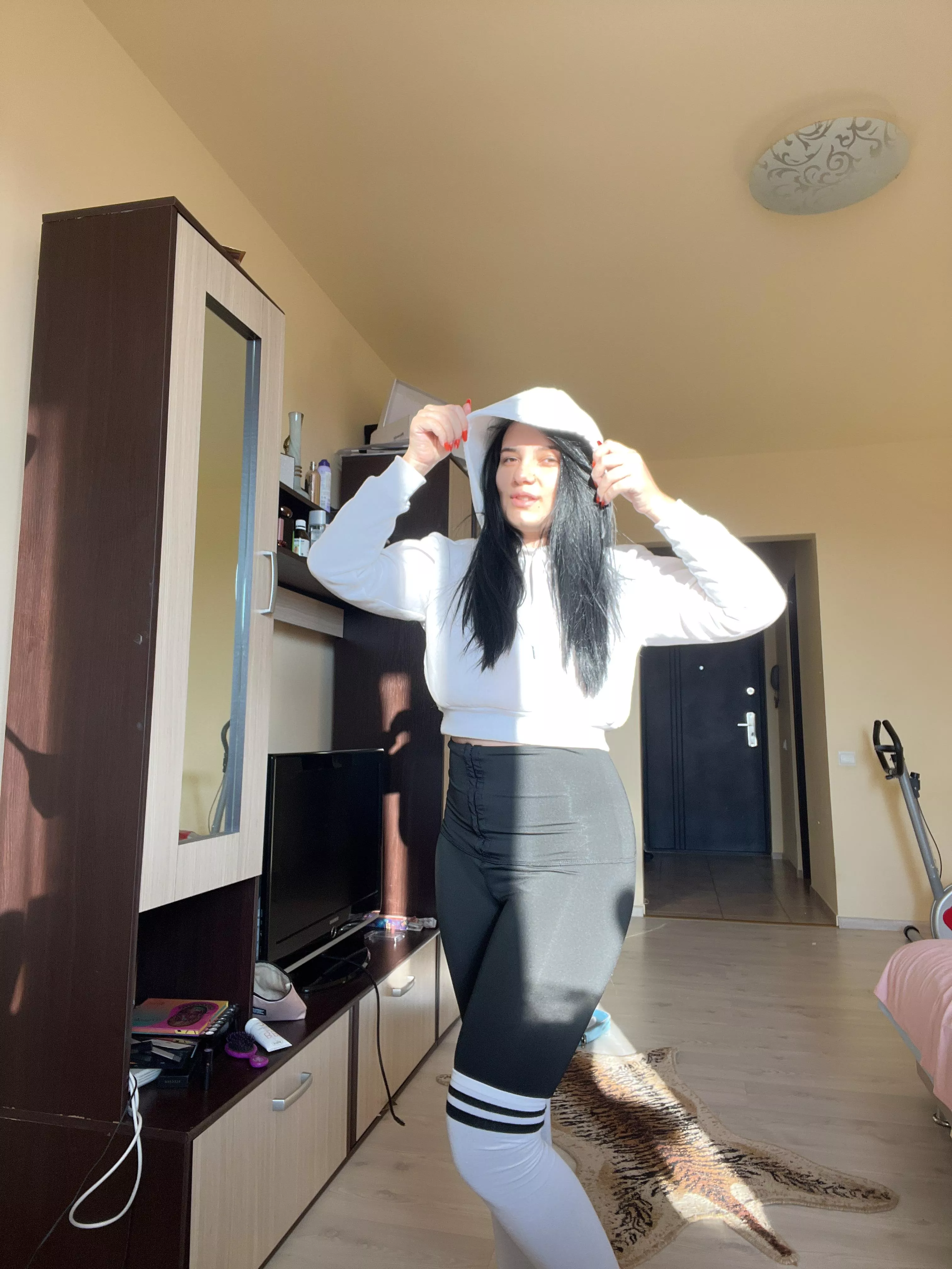 Feeling Cute with my hood posted by JadeWinterxx