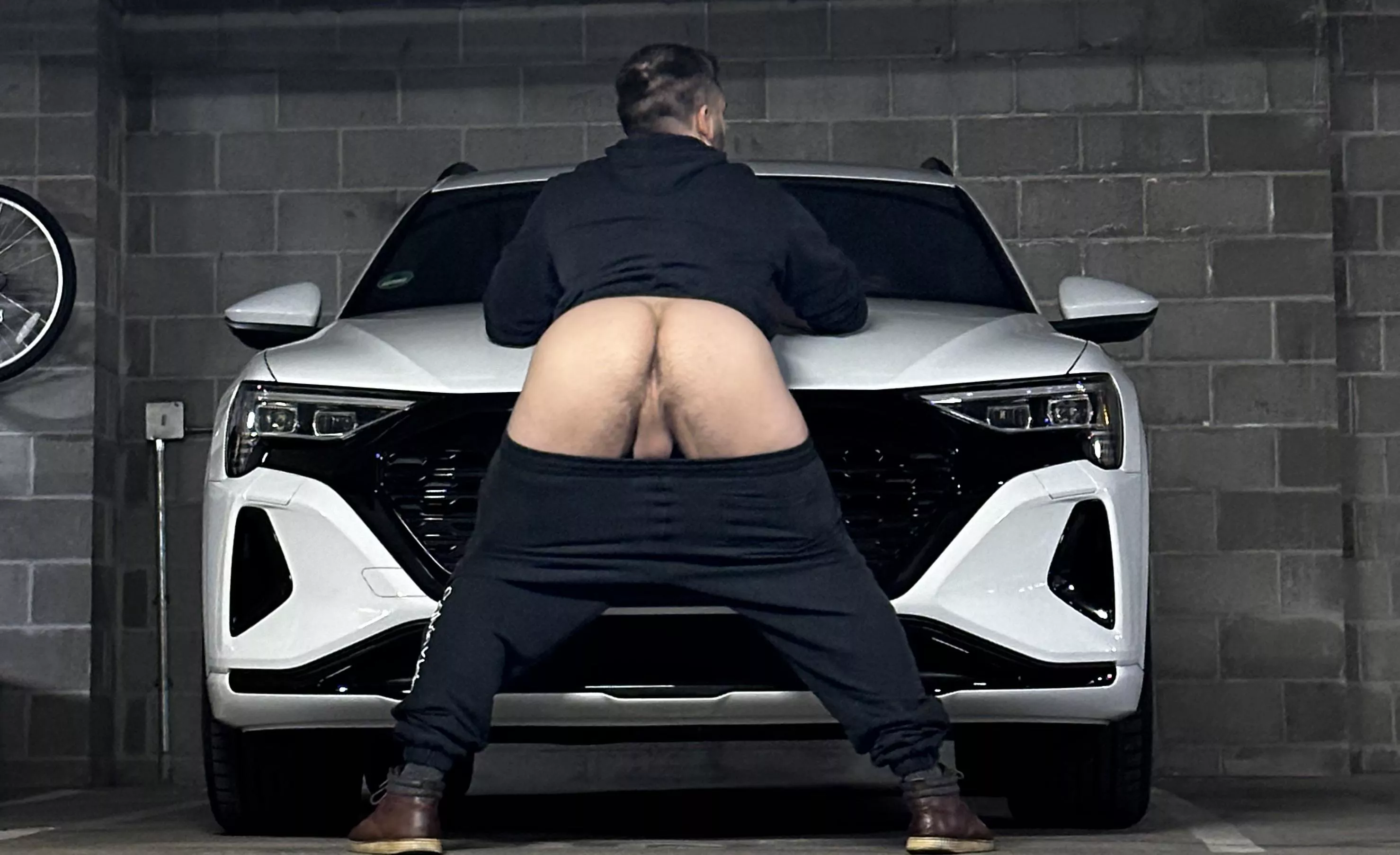 Happy Friday (31) posted by nudebromn92