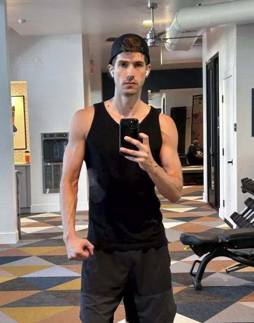 Hello bros by AaronPaxx