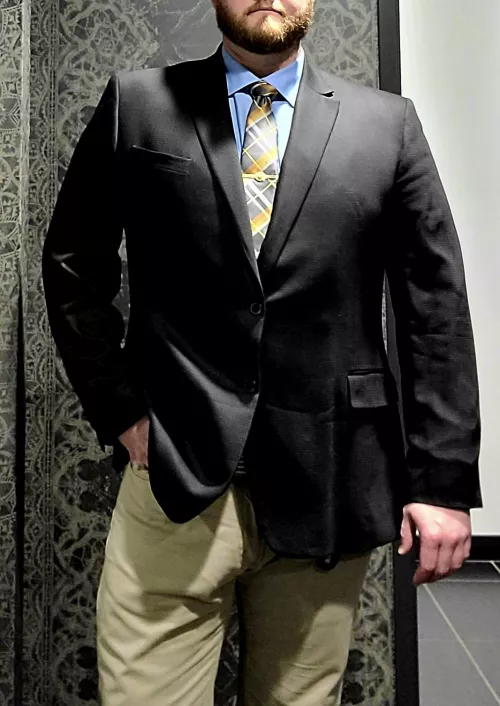 How I showed up for my job interview, think they noticed? by Scary_Description_56