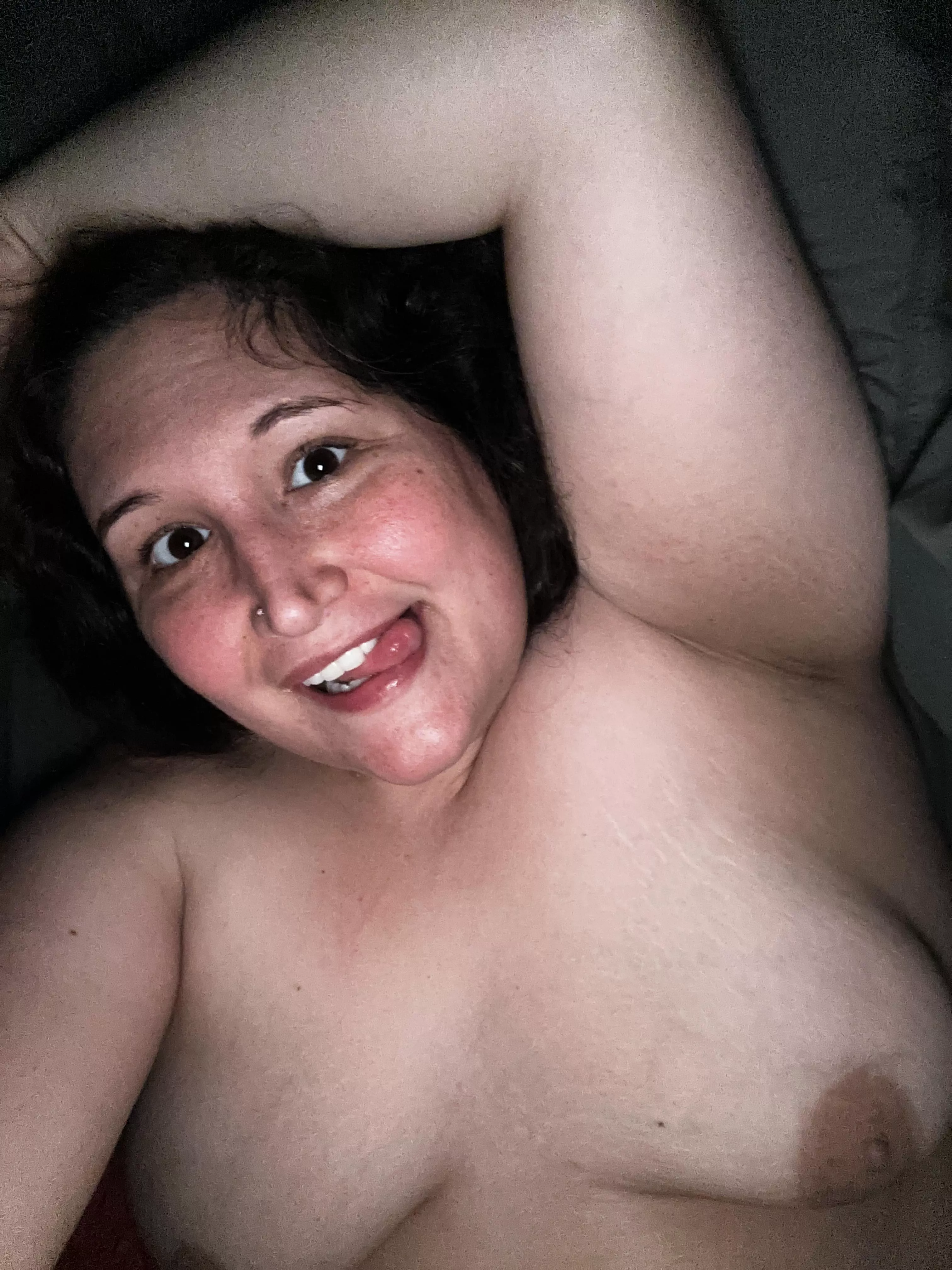 In bed, ready for fun xo posted by SexySunshine888