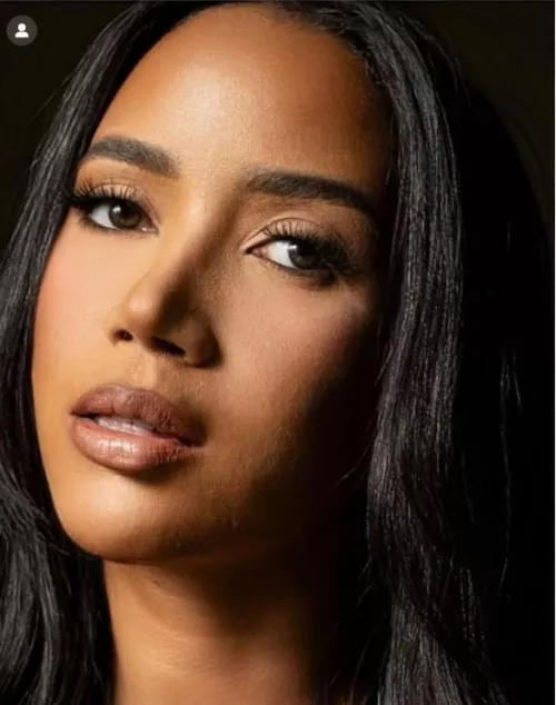 Lilly Pena -IG by HWKD65