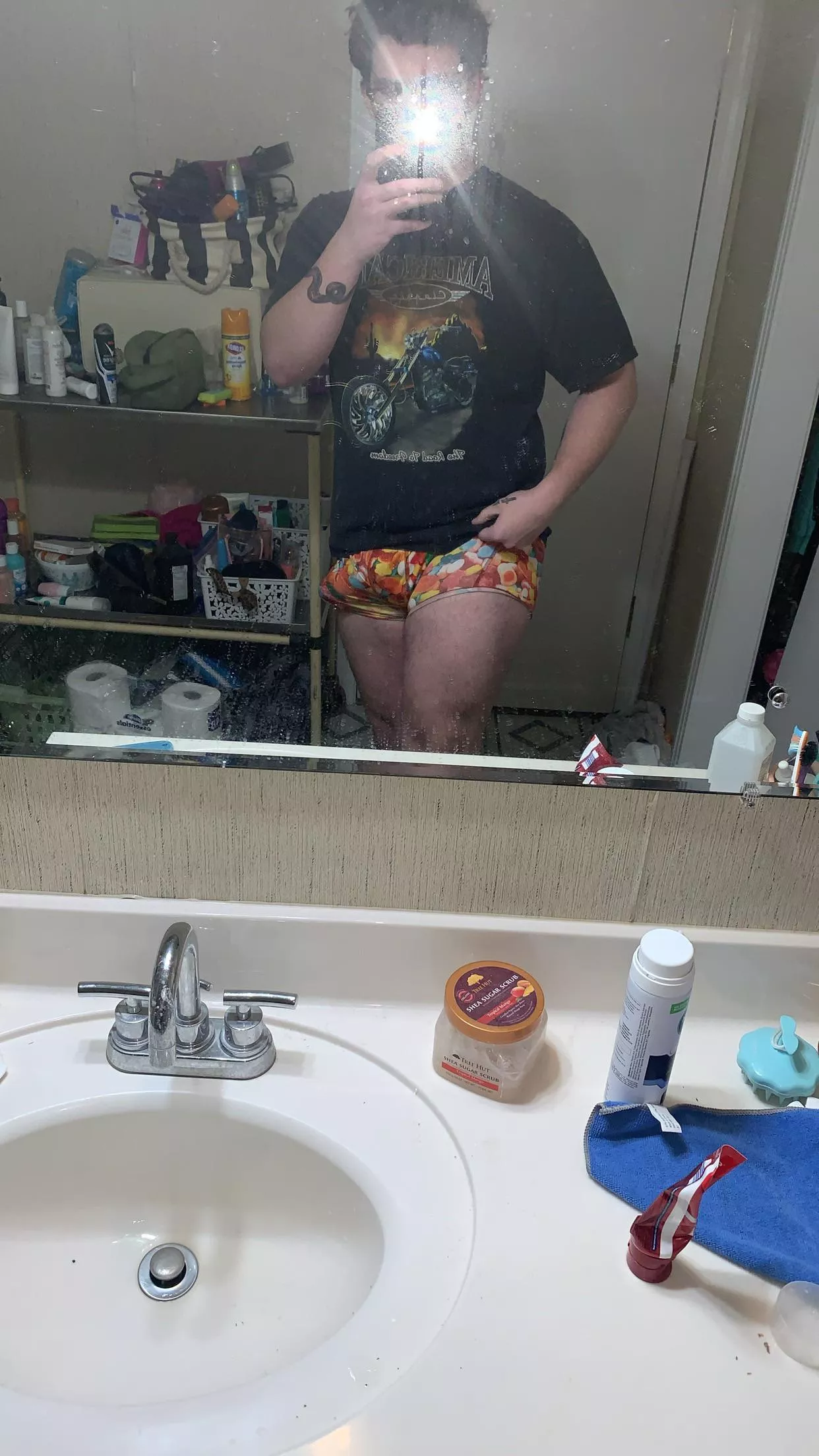 Love leg posing✨ posted by Affectionate-Car6231