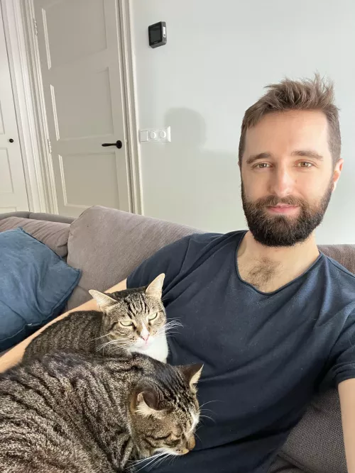 My weekend plans look sort of like this… by thatguyhuh