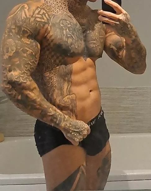 Post gym flex posted by bahamianDowel769