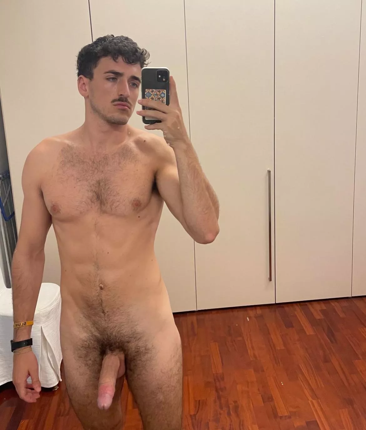 Recently broke up with! Hmu  posted by Diver_Used