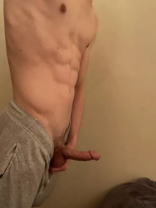 [21] Tell me what you want to do with it 😏 by SleepyPoolside