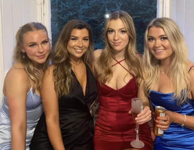 [4] your fave? by CreagAlba