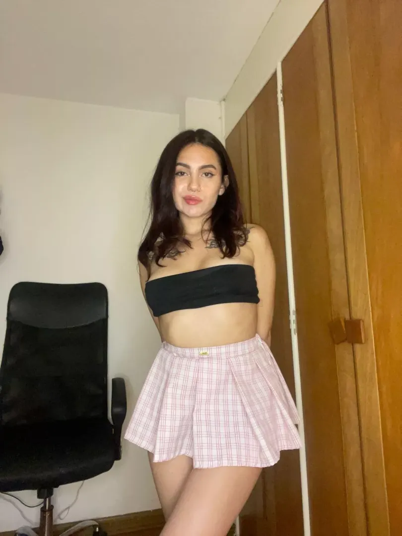 Anyone into shy Latinas?  posted by LatinaJasmin