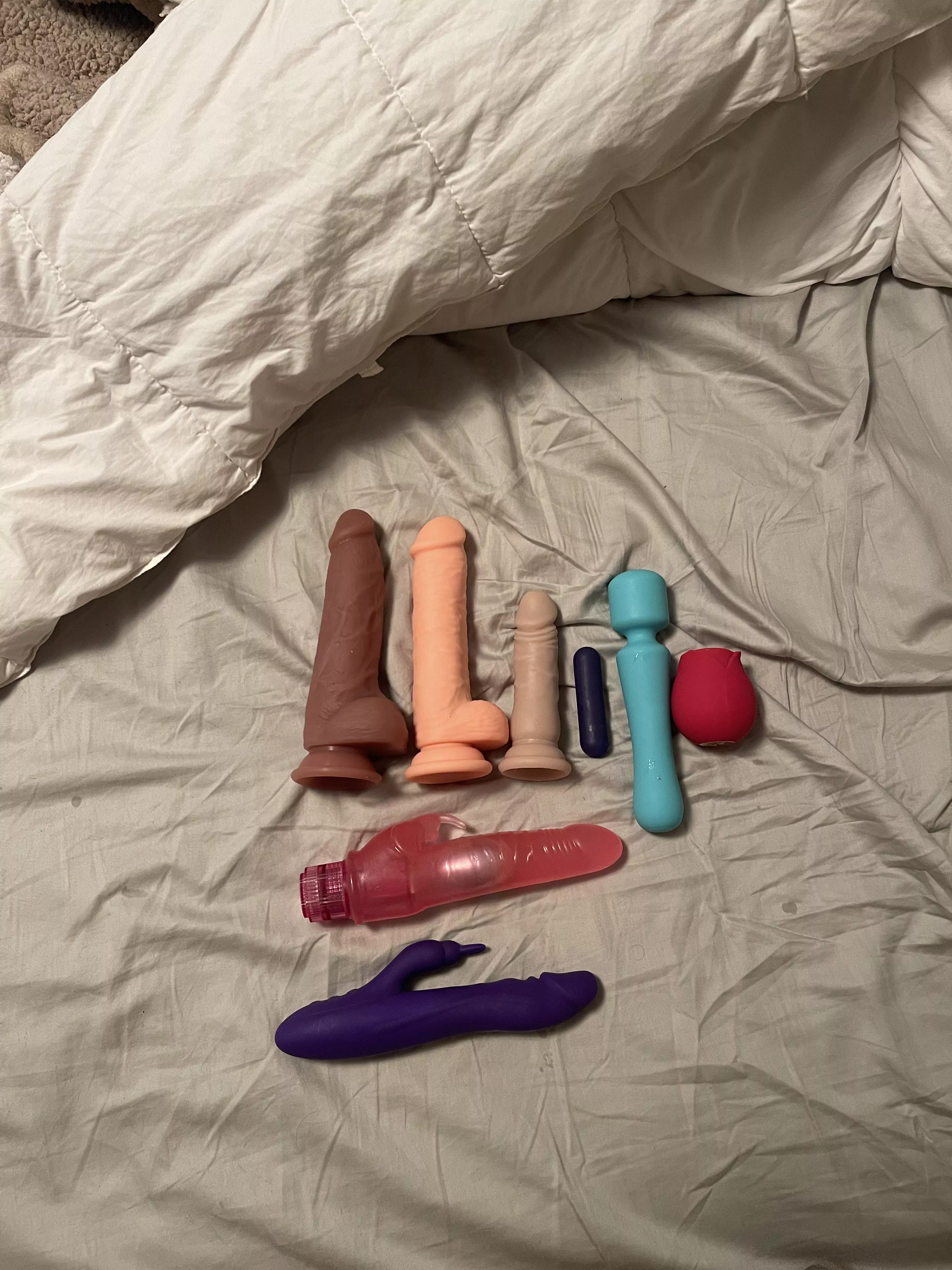 Been horny all morning I’m about to do something about it posted by Dirtyduo6889