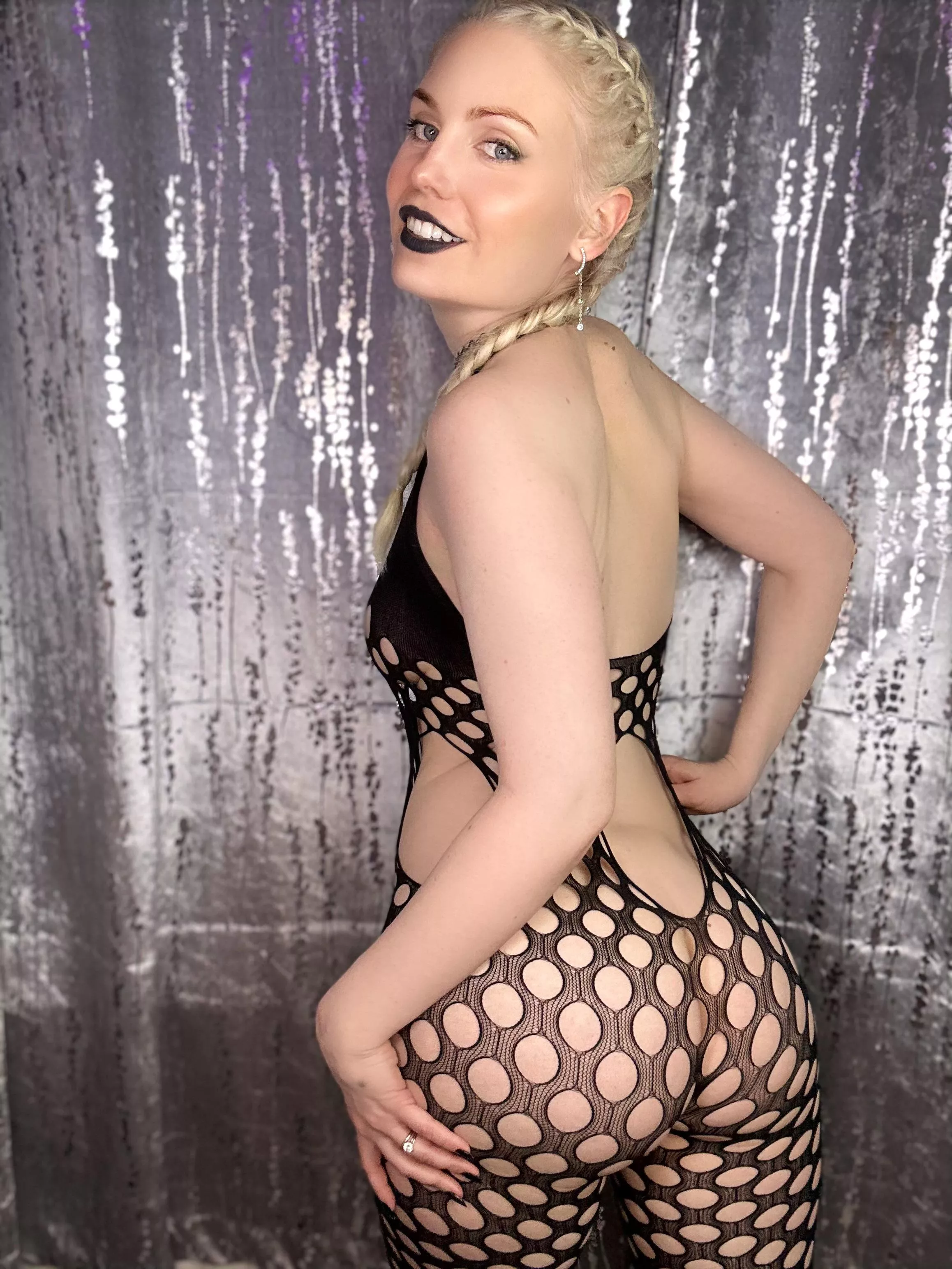 Cute cheeks showing through  posted by ittybityprettykitty