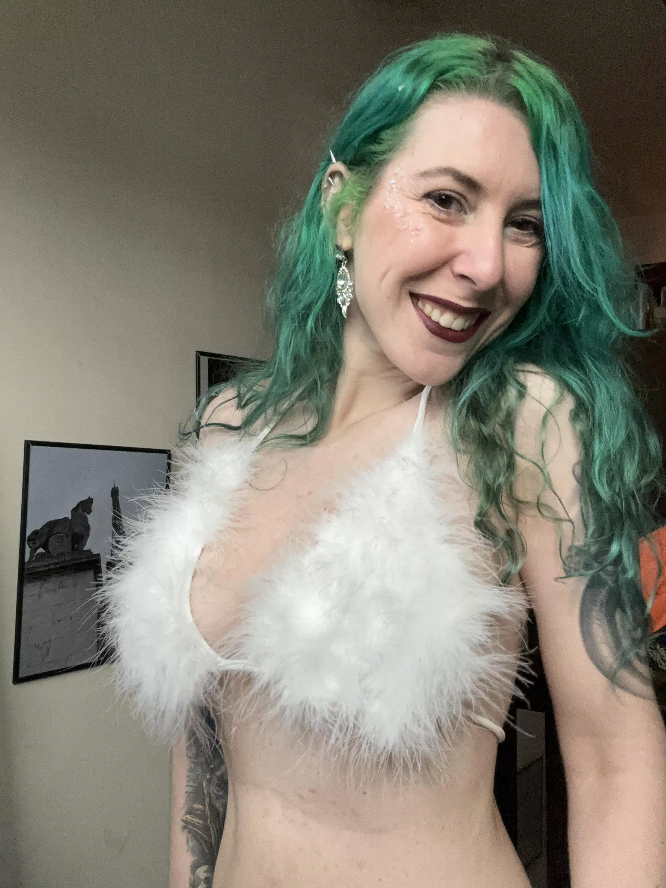 Fluffy smiles posted by sirenskiss3