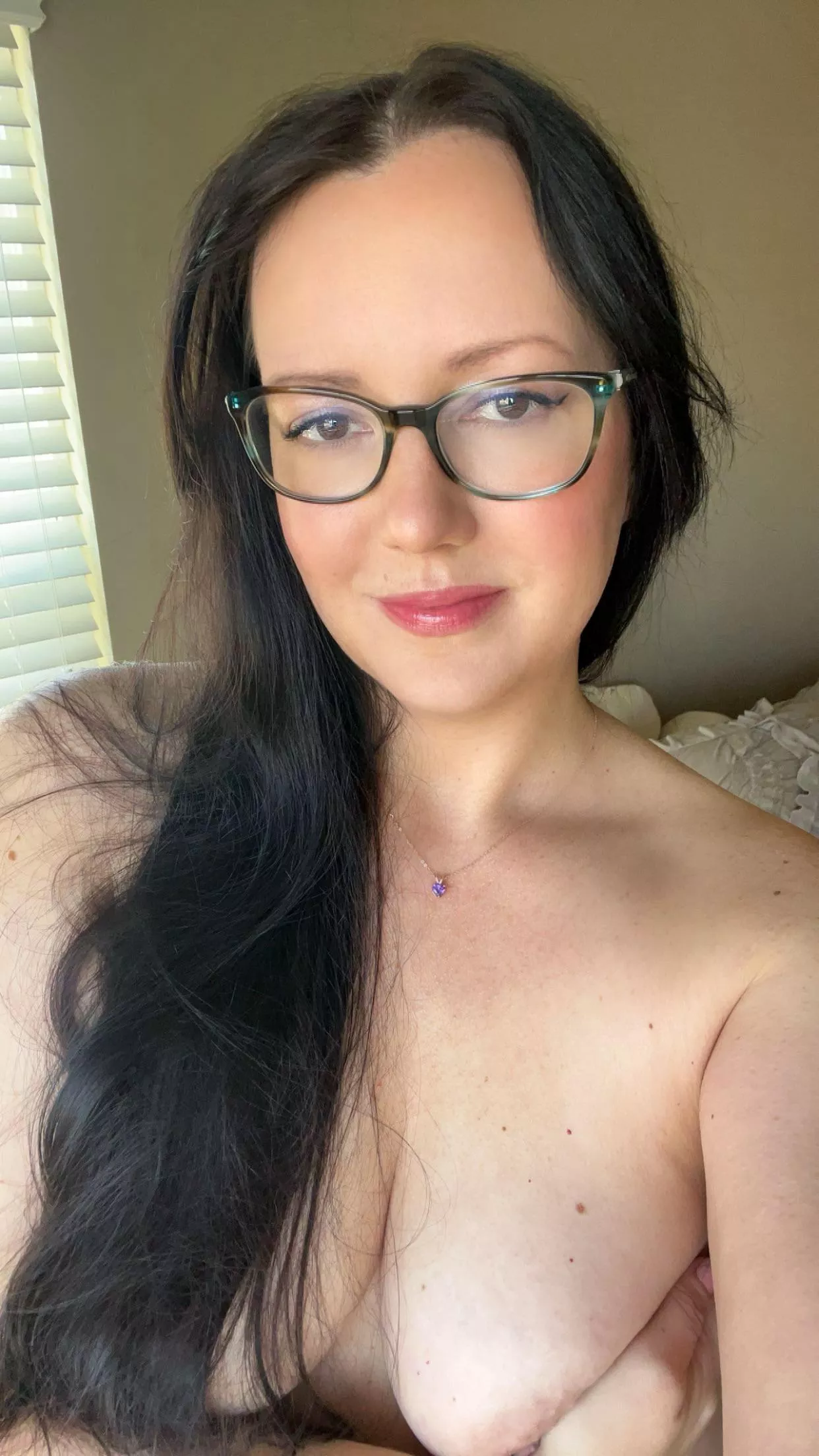 Give me a hand?  posted by Swift_jennis8