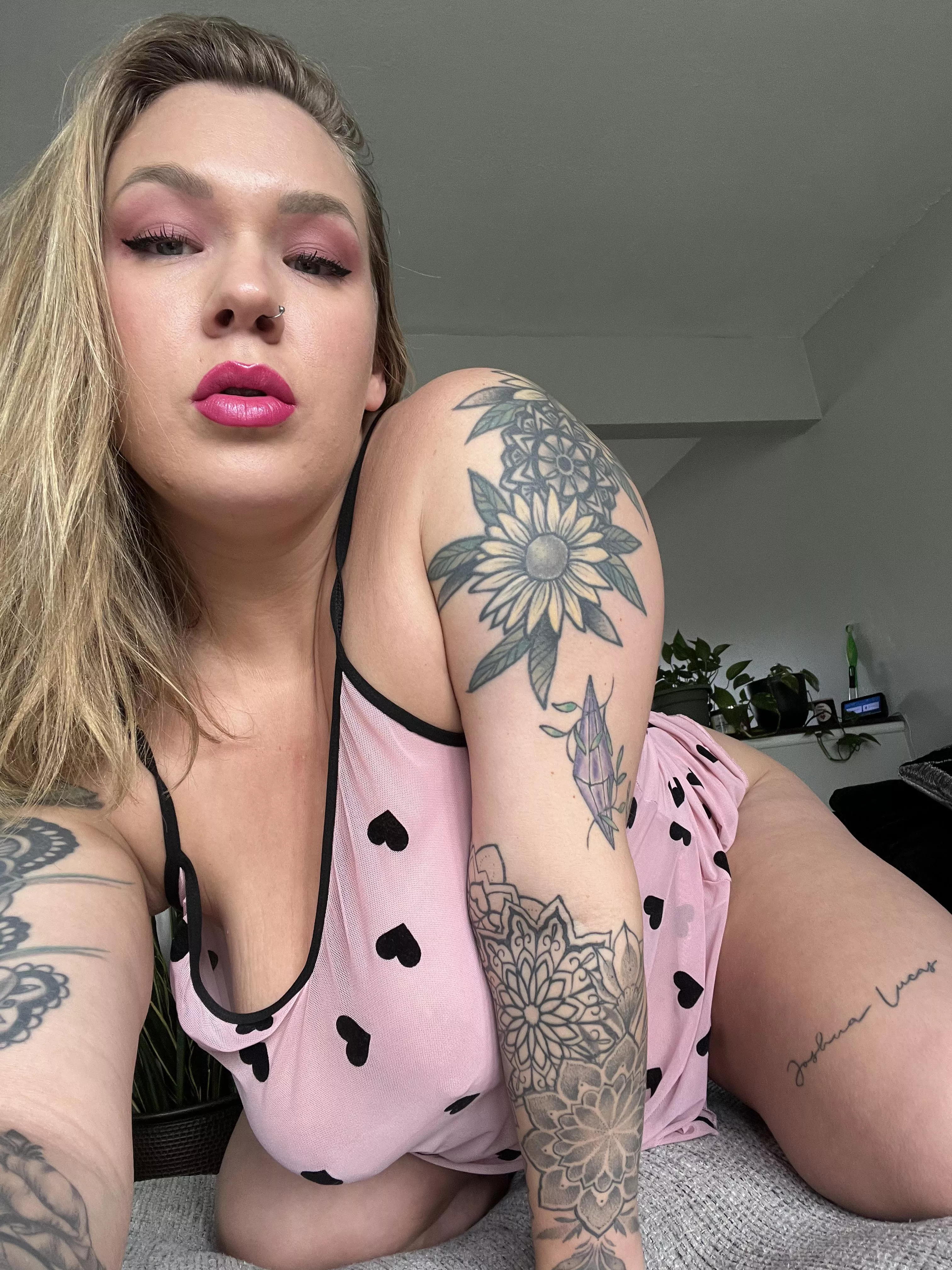 Having a good night.  posted by BustyBaylee93